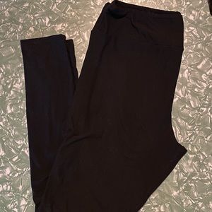 LuLaRoe Leggings - solid BLACK!